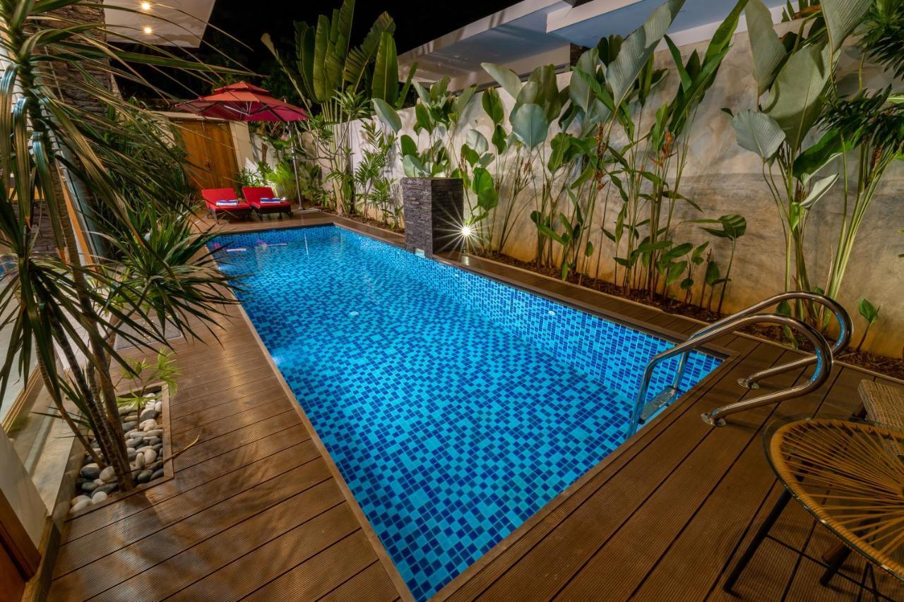 Maneh Villa Langkawi - Private Pool Пантай-Сенанг Экстерьер фото